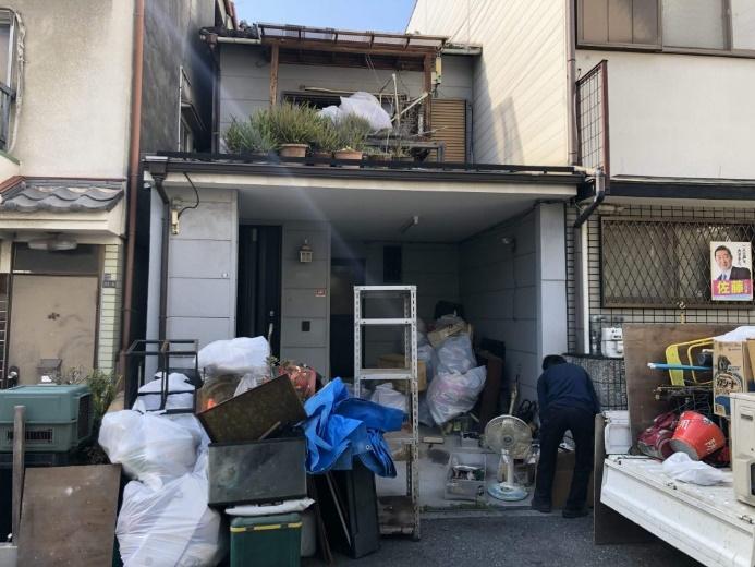 大阪市の不用品回収事例③大阪市住吉区の一軒家の家財道具の処分を承りました